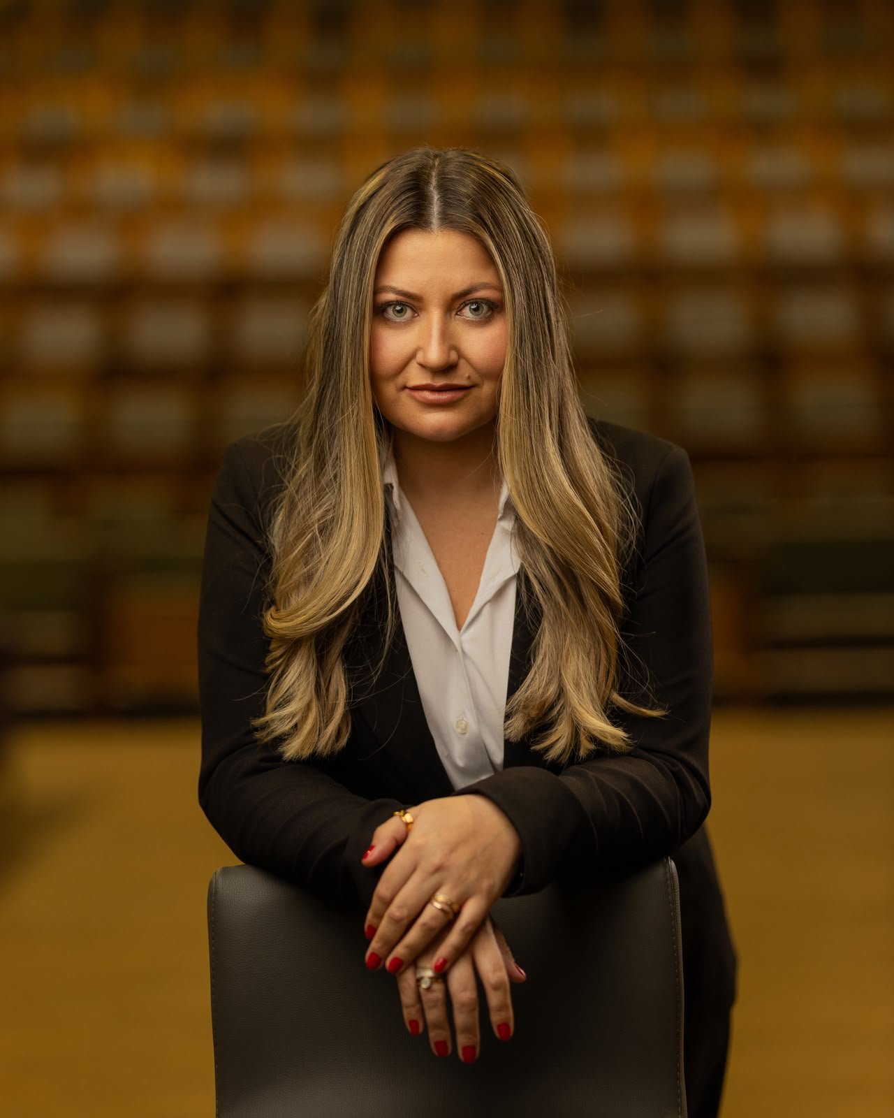 Michele Prietsch em retrato do ensaio Gralha Prime