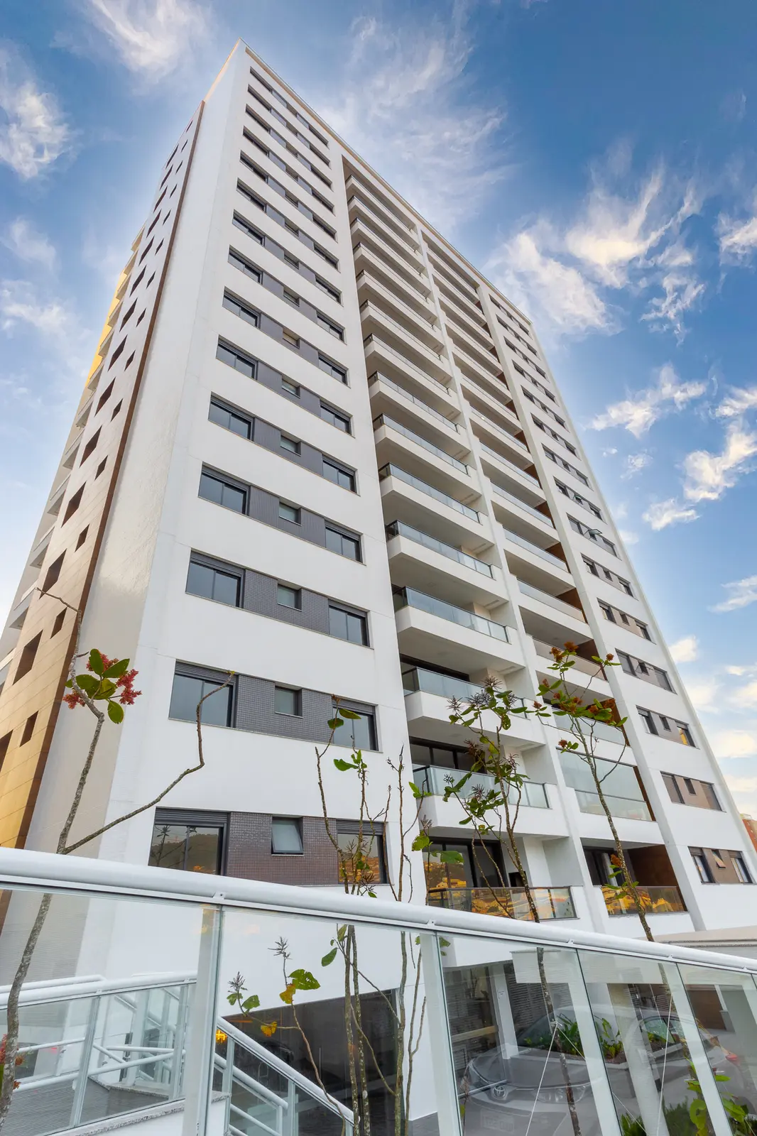 Fachada do Residencial Villa Celimontana na Agronômica, Florianópolis