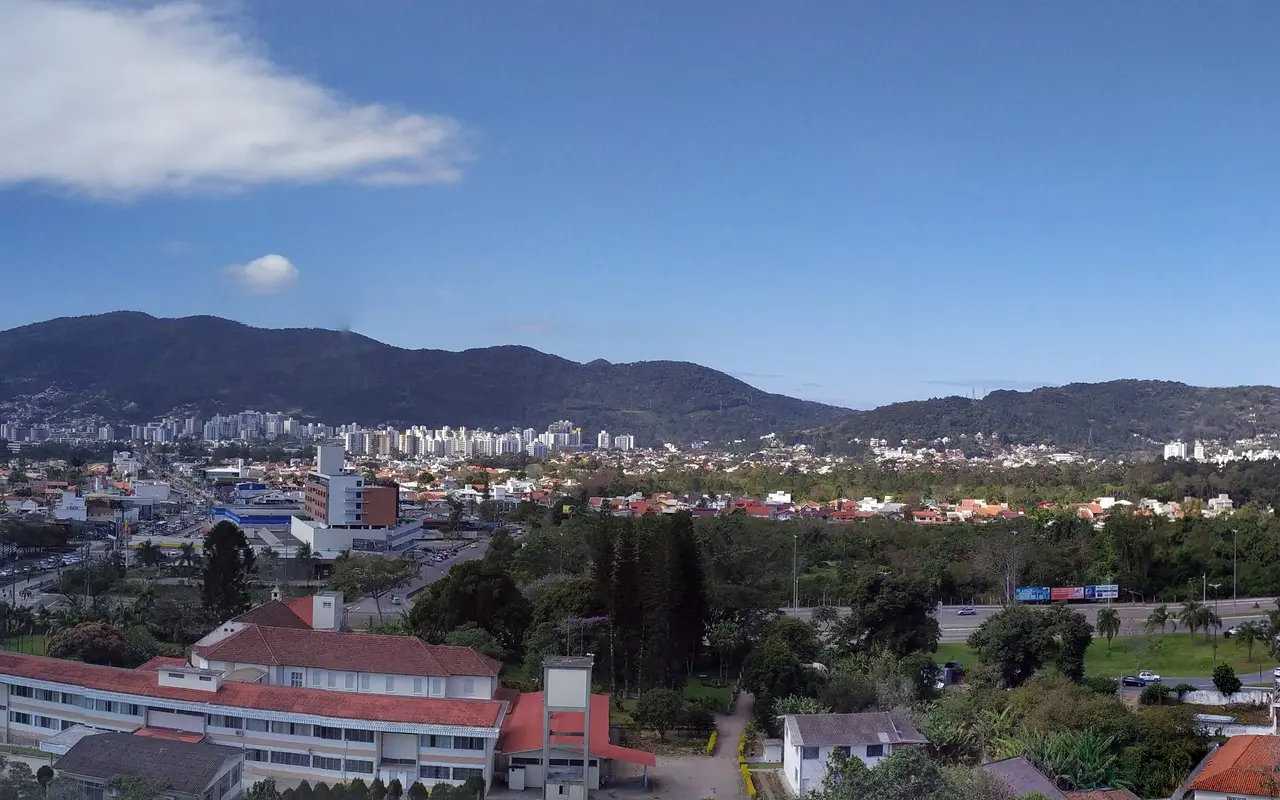 Vista urbana da Trindade em Florianópolis, em agosto de 2019.