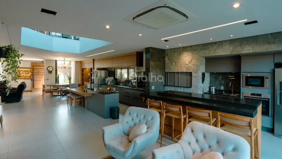 Porto Das Mares 2 — Casa em Morro Das Pedras com 3 dormitórios, 408 m² — foto 1
